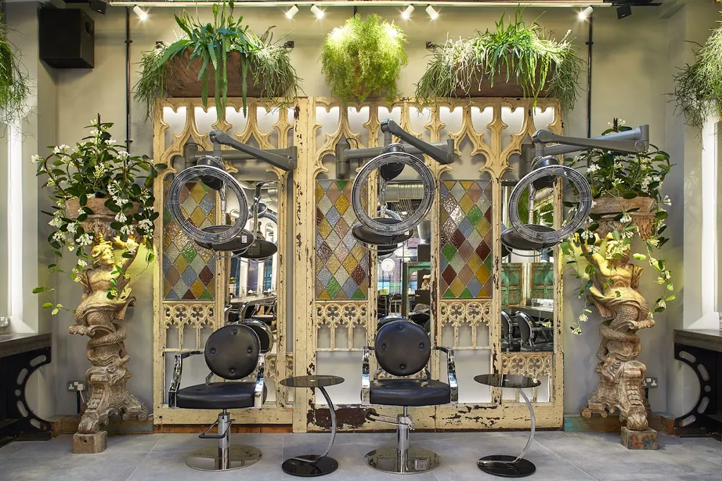 HARI's - South Kensington — Hairdresser in London